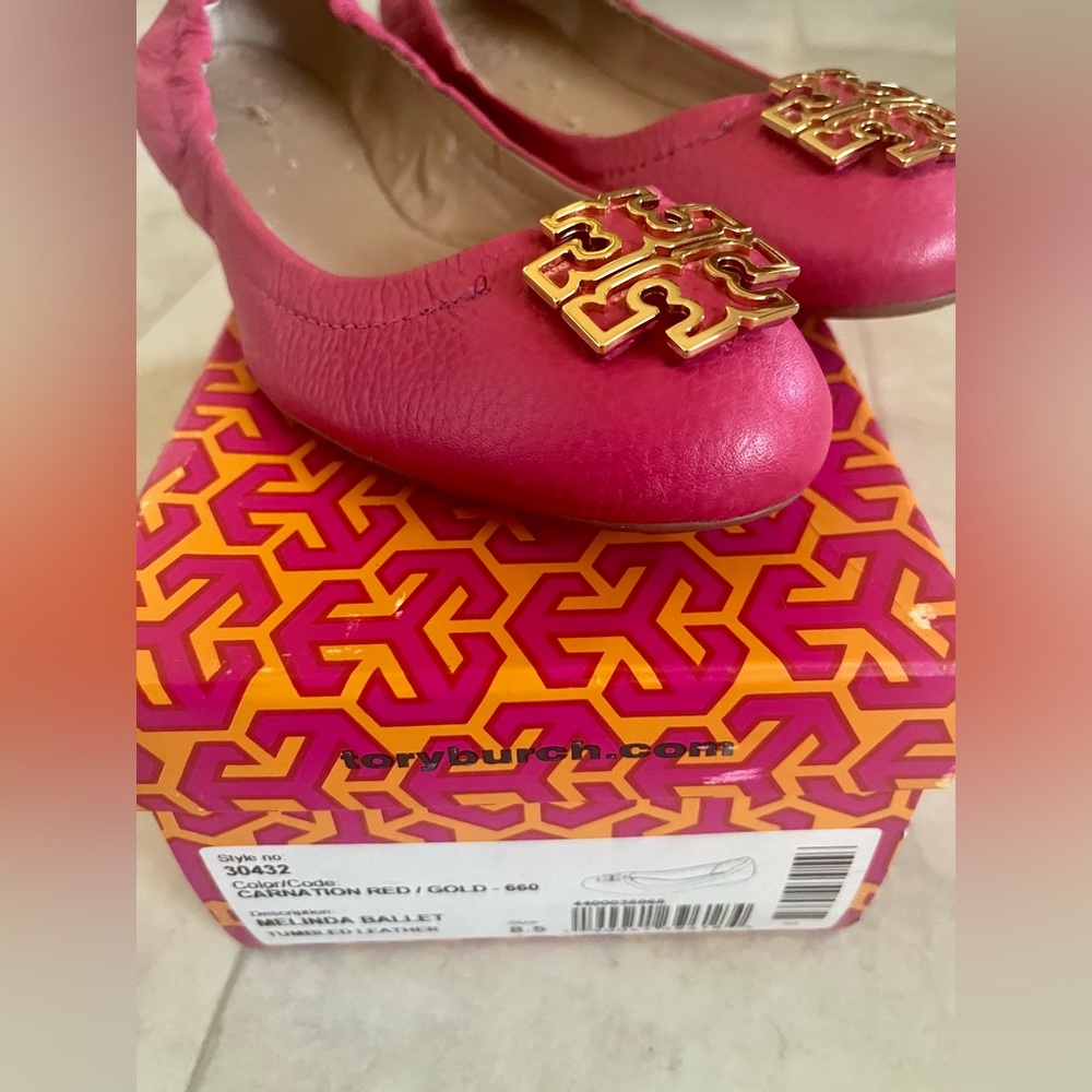 Pink Tory Burch flats 💓